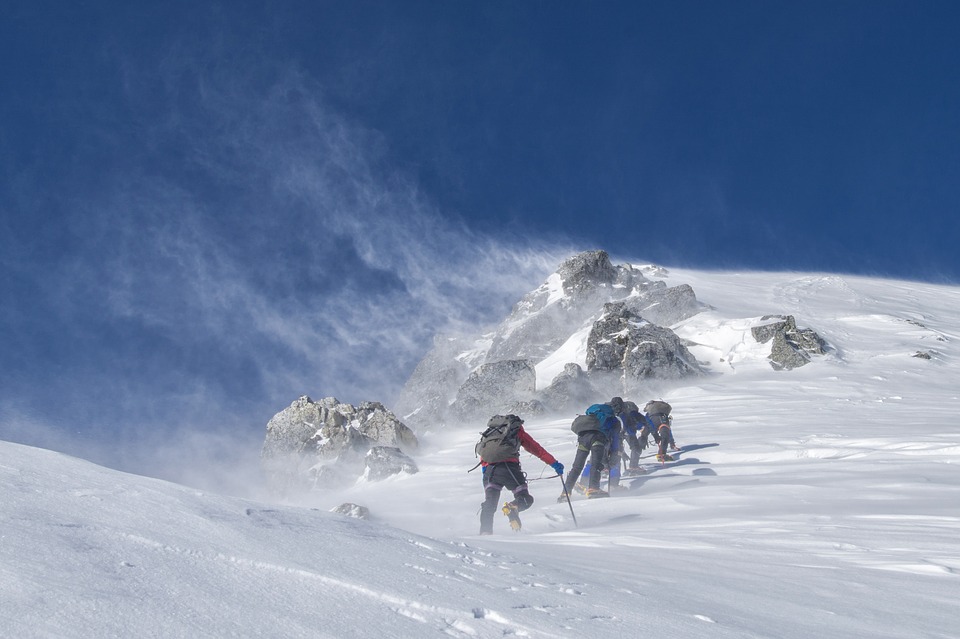 Cordée en montagne : C Plus Ensemble, un allié long terme pour votre entreprise